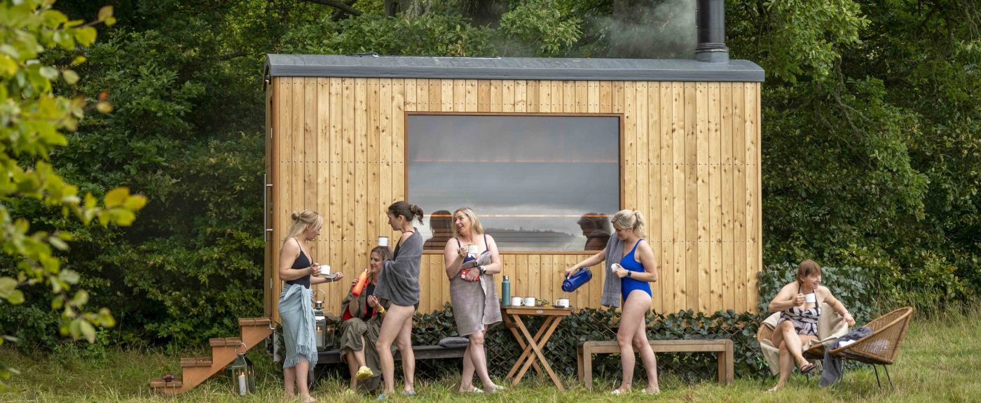 Cedar Hus, girly get together
